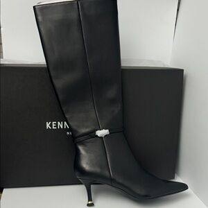 Kenneth Cole Sleek Black Heeled Boots